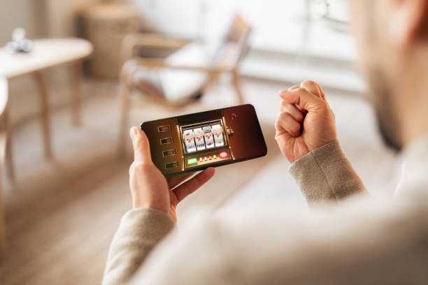 Mobile and desktop deposit screens showing payment method selection